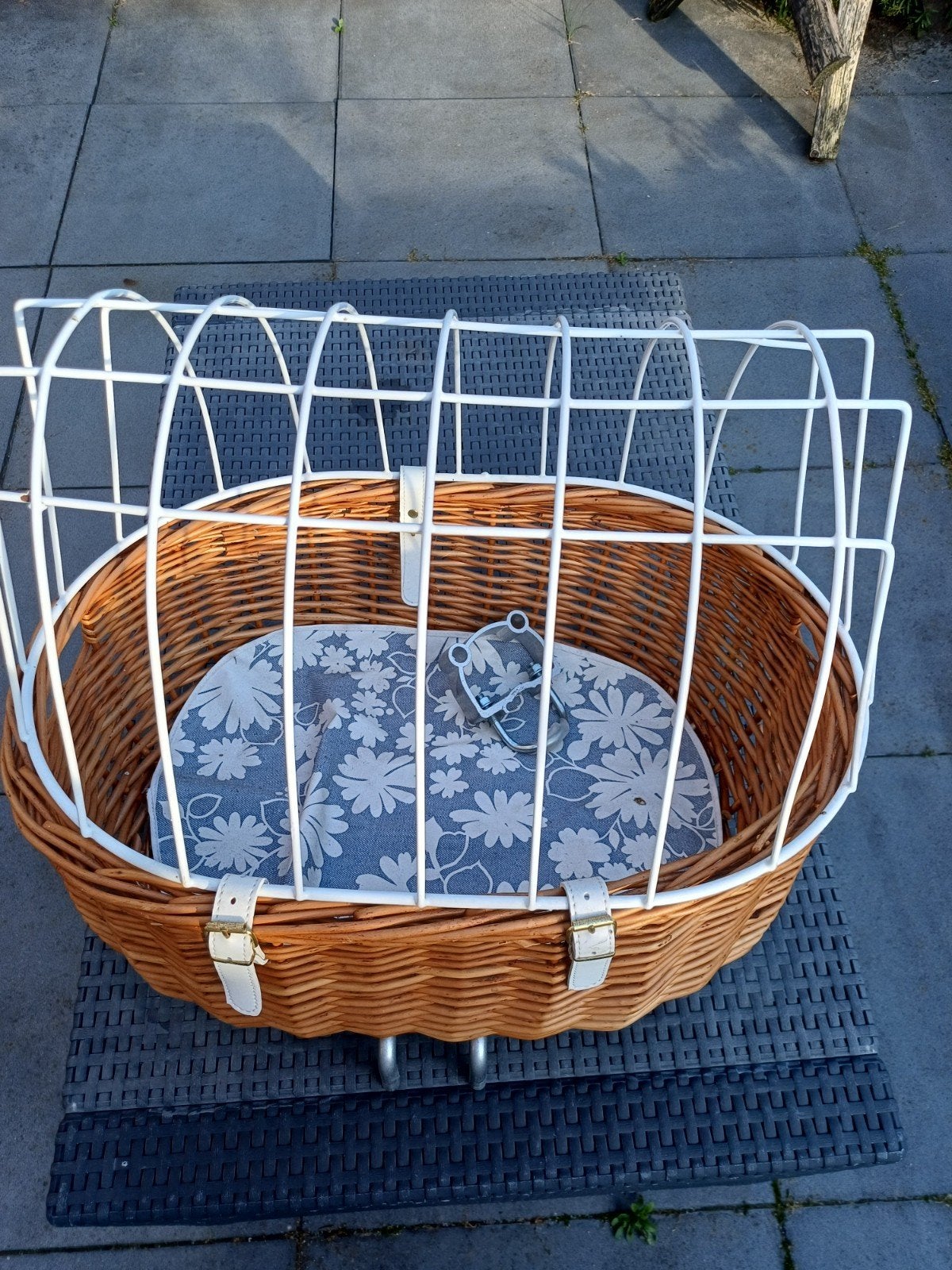 Stevige honden fietsmand met rek voor op stuur - 50x35x35 cm, Fietsen en Brommers, Fietsaccessoires | Fietsmanden, Ophalen of Verzenden