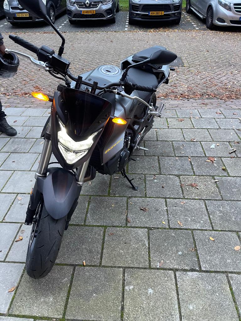 Honda hornet 750 & Kawasaki Z650, Motoren, Nieuw, Particulier, Meer dan 35 kW, Handgeschakeld