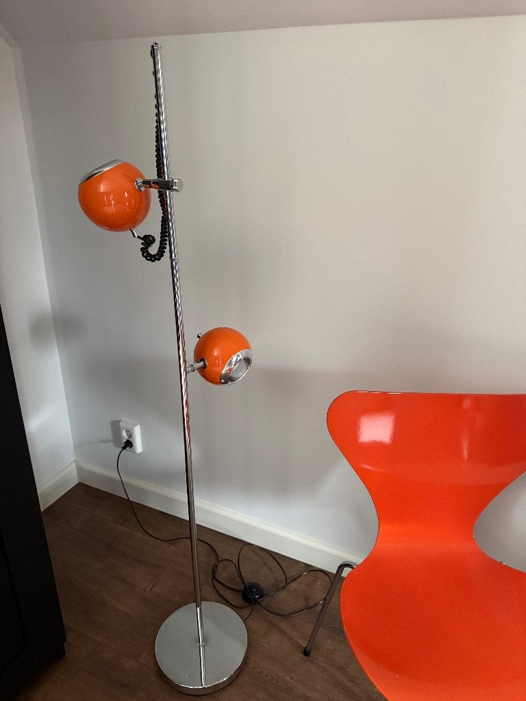 oranje Leitmotiv Eyeball vloerlamp, Ophalen, Vintage/modern, 100 tot 150 cm, Zo goed als nieuw