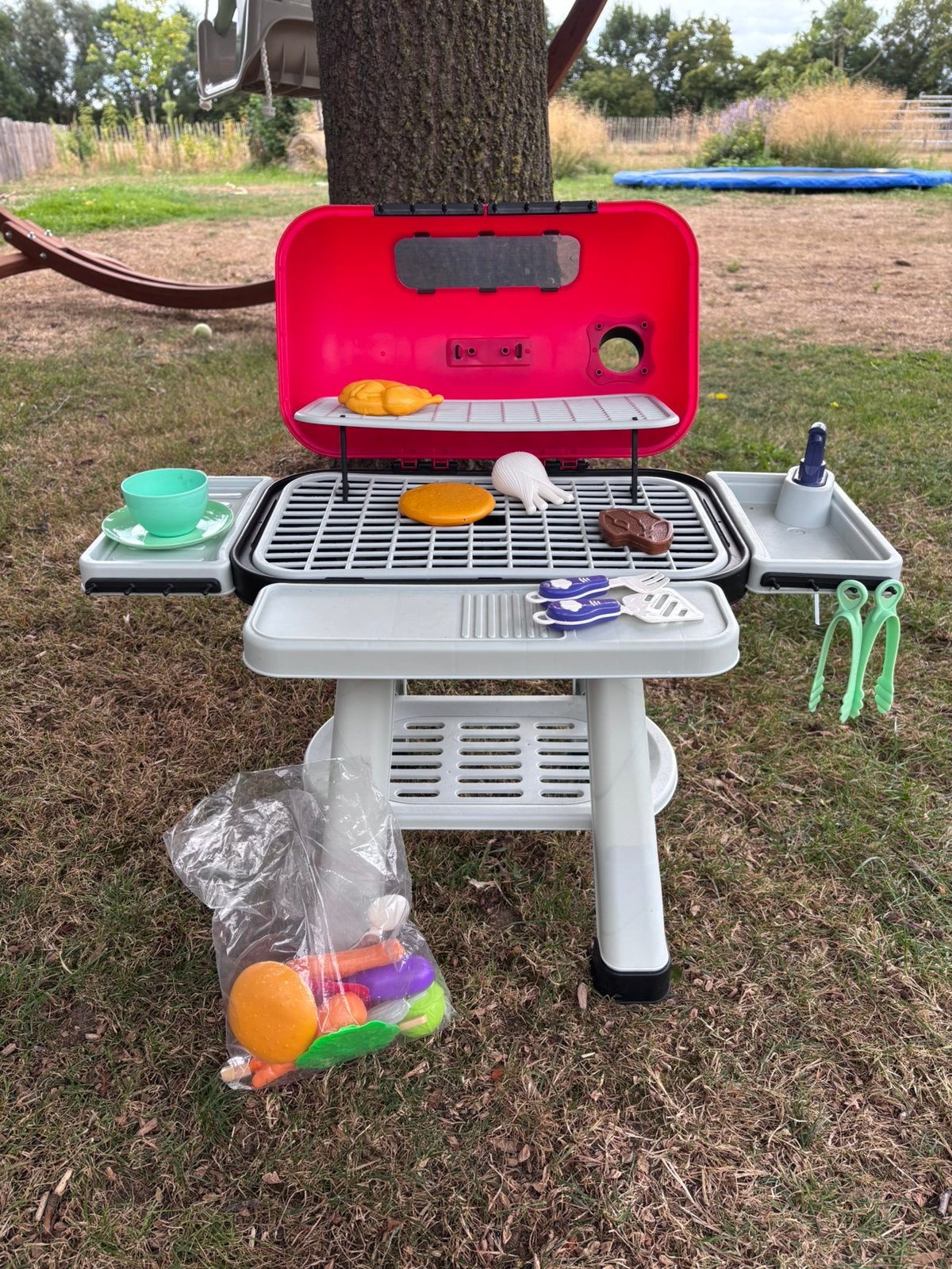 Bbq speelset met licht, geluid en rook, Kinderen en Baby's, Speelgoed | Speelkeukens, Ophalen of Verzenden, Zo goed als nieuw