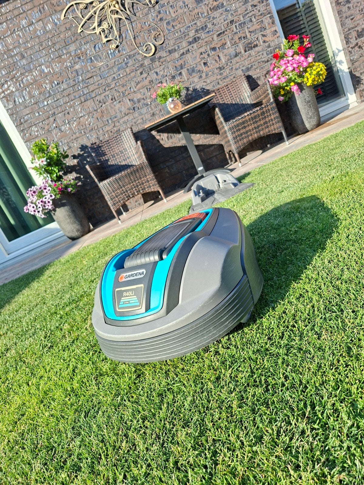 Robotmaaier Gardena R40Li incl. Garage, Tuin en Terras, Robotmaaiers, Gebruikt, Ophalen