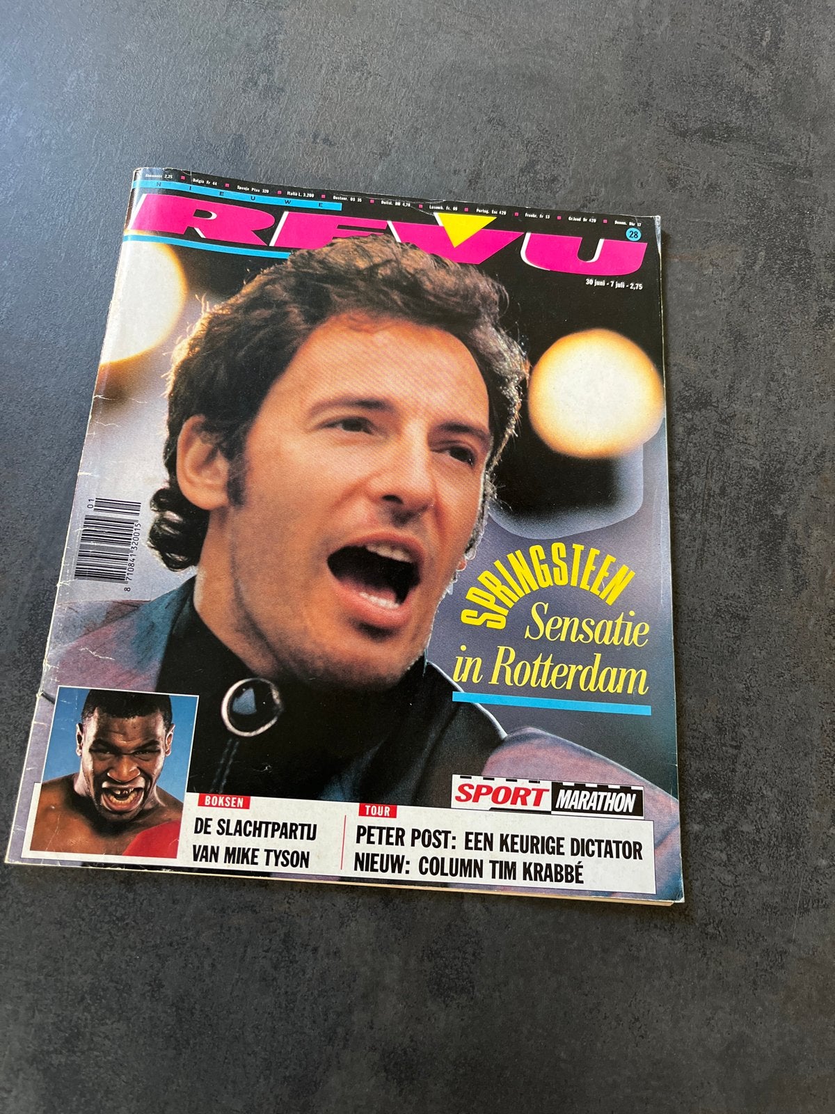 Nieuwe Revu met Bruce Springsteen op cover - 1988, Boeken, Ophalen of Verzenden, Gelezen, Muziek, Film of Tv