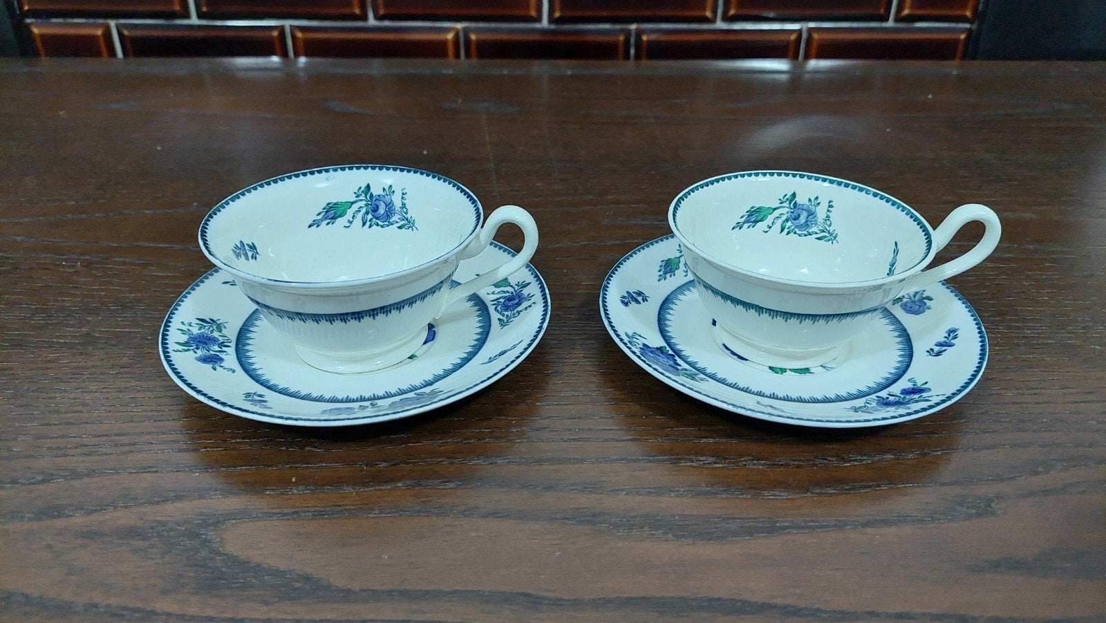 Set van 2 Wedgwood William II theekopjes met schotels, Ophalen of Verzenden