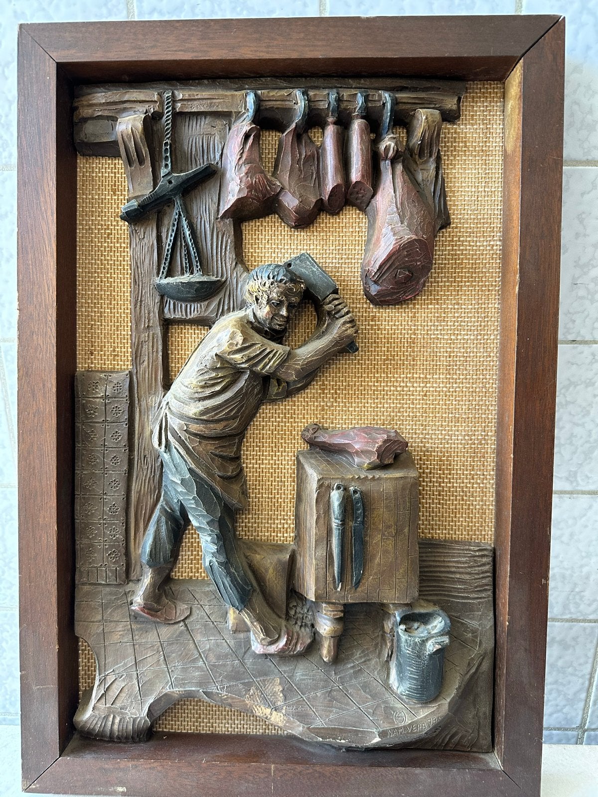 Vintage Houtsnijwerk Slagerij Scène - Wanddecoratie, Antiek en Kunst, Ophalen, Houtsnijwerk, Handgemaakt, 20 - 50 cm