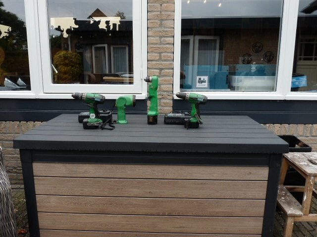Hitachi accu schroef / boor machines 12 v met accu 3 Ah set2, Ophalen of Verzenden, Gebruikt, Boor- en Schroefmachine
