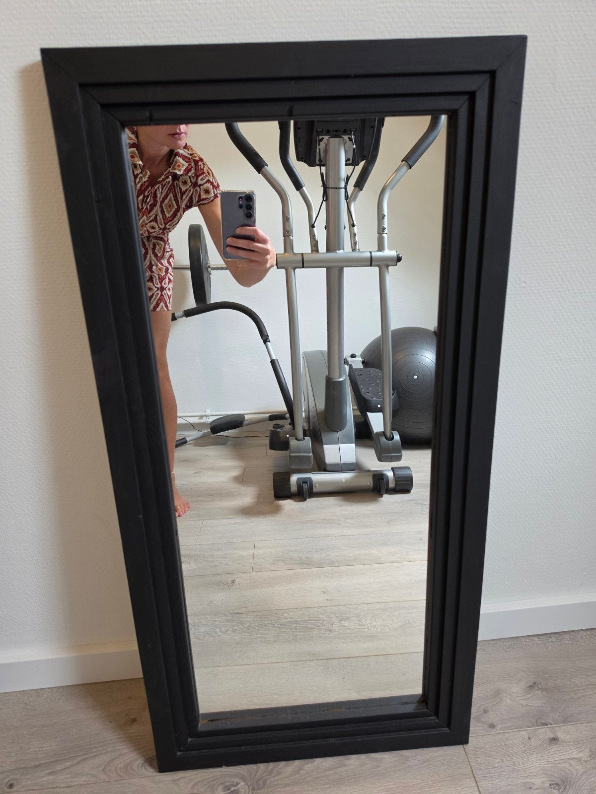 Zware spiegel met zwart geverfde lijst - 50x100 cm, Ophalen, Gebruikt, 100 tot 150 cm, Rechthoekig