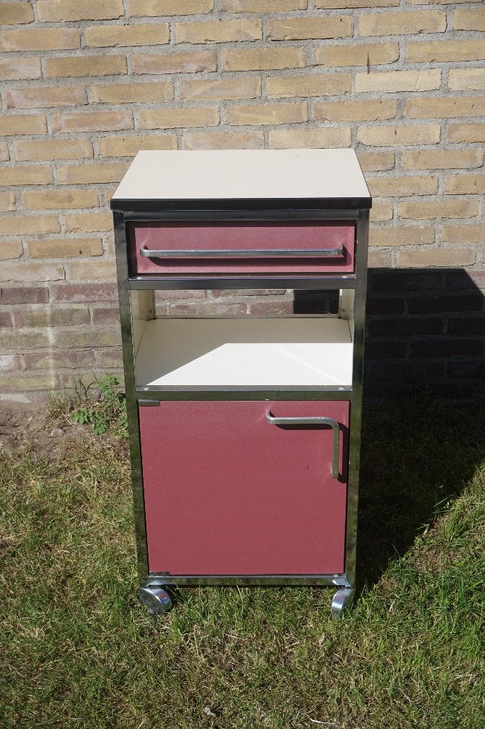 Rijdbaar ziekenhuiskastje, medicijnenkastje nachtkastje, Huis en Inrichting, Slaapkamer | Nachtkastjes, Gebruikt, 70 cm of meer