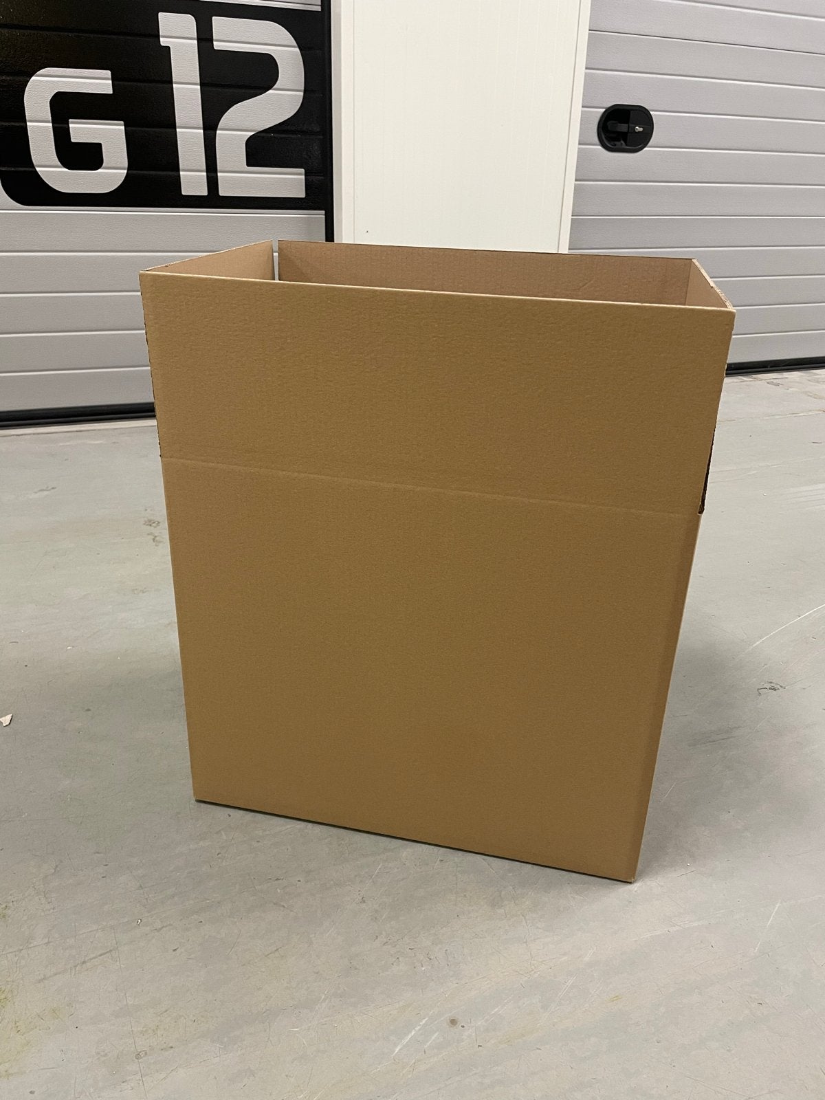 85 Grote stevige kartonnen dozen voor opslag of verhuizing, Ophalen, Doos, 100 cm of meer, 60 cm of meer