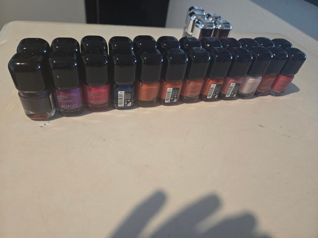 Grote collectie nagellak: Kiko, Rimmel, Hema, Ophalen of Verzenden, Zo goed als nieuw, Overige kleuren, Handen en Nagels