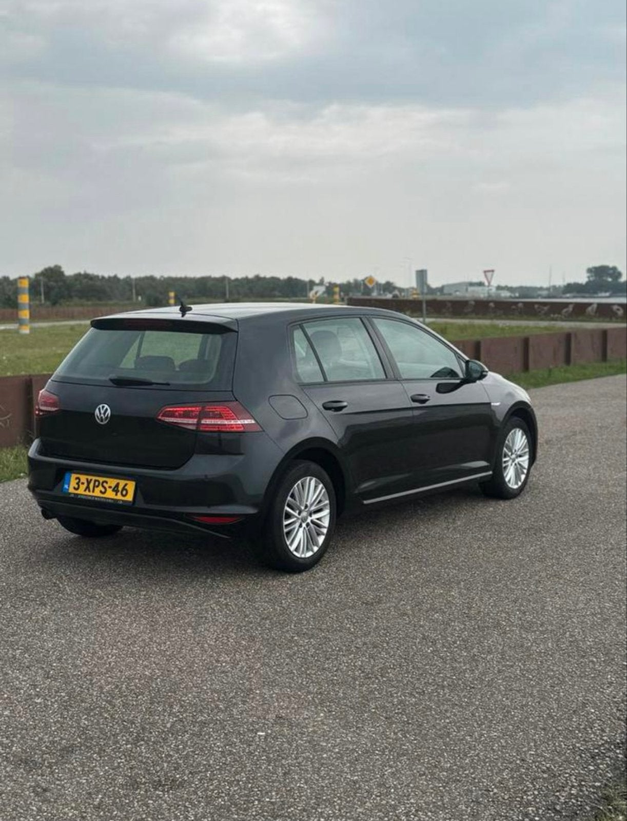 Volkswagen Golf 1.2 TSI 77KW 5D DSG 2014 Zwart, Auto's, Zwart, 4 cilinders, 620 kg, Zwart