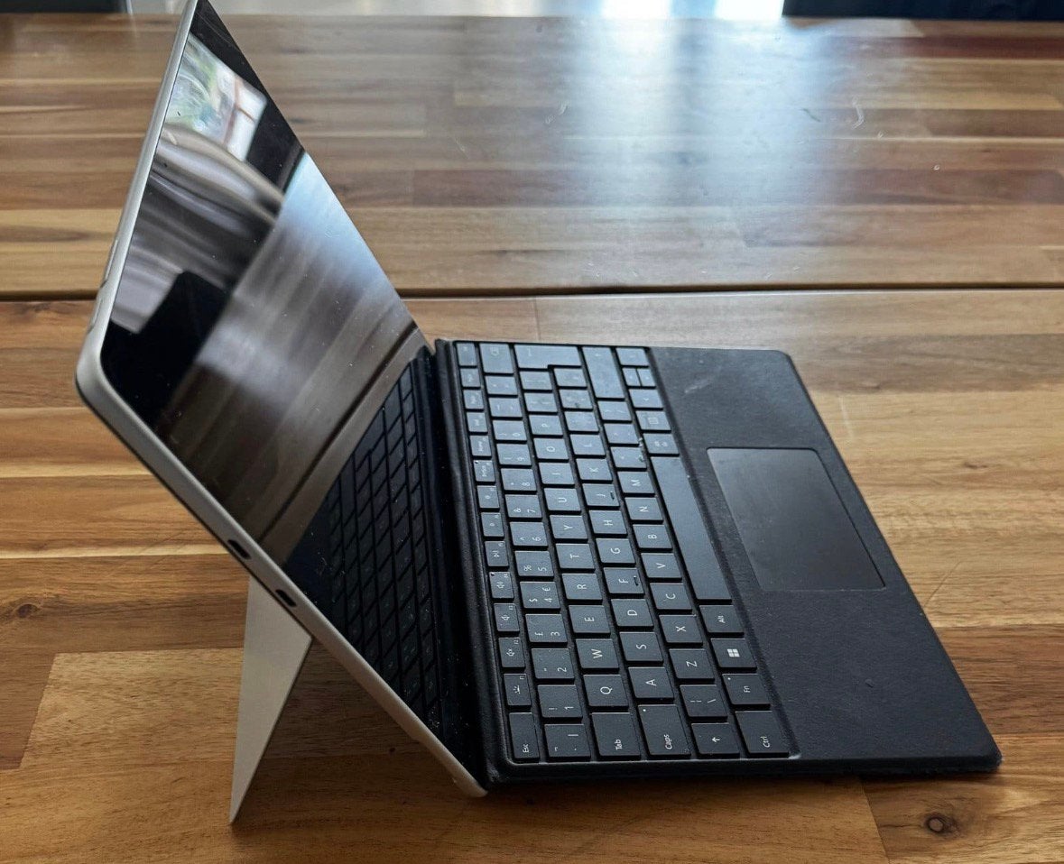 Microsoft Surface Pro 9 i7 256GB + Keyboard & Slim Pen 2, Ophalen, 2 tot 3 Ghz, 13 inch, Met touchscreen