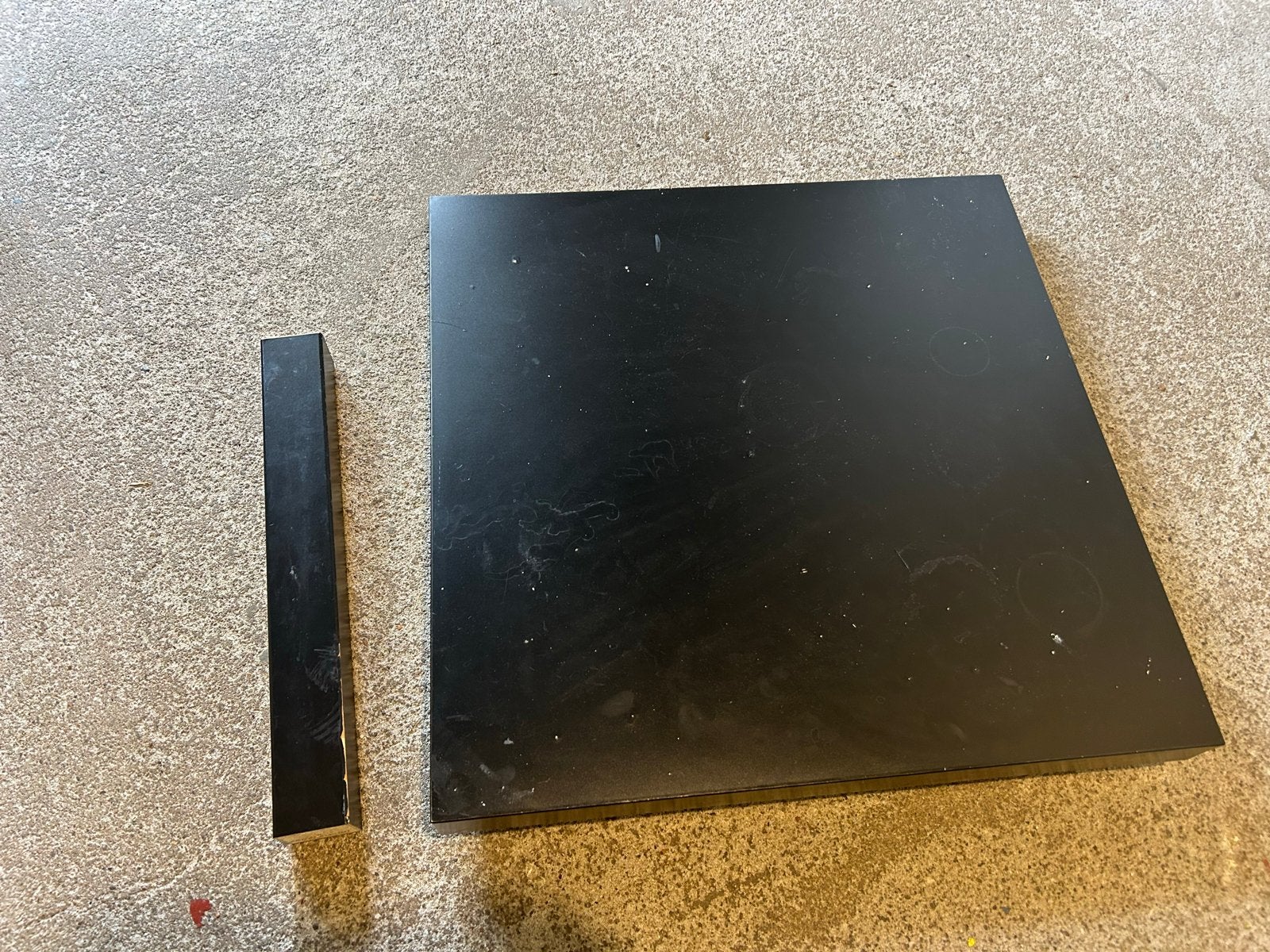 IKEA LACK - Zwart bijzettafeltje, Huis en Inrichting, Tafels | Bijzettafels, Ophalen, Minder dan 45 cm, Minder dan 55 cm, Gebruikt