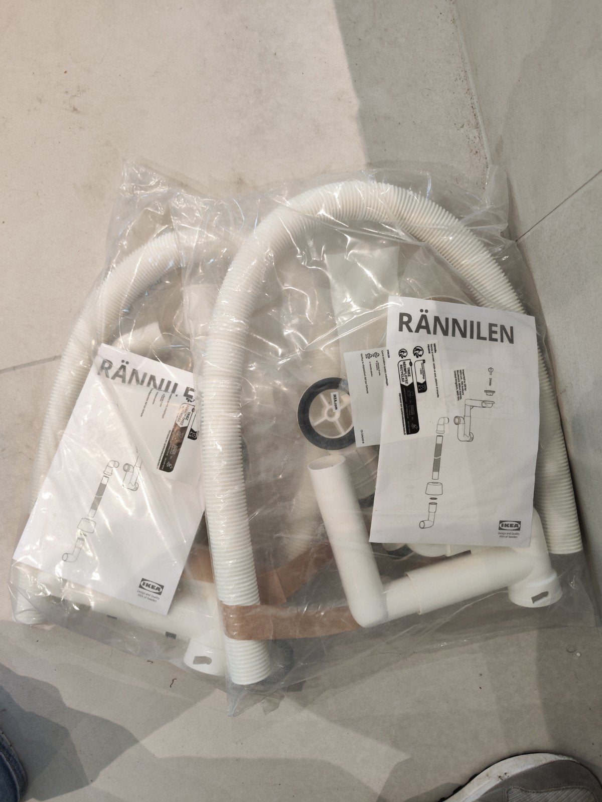 IKEA RÄNNILEN sifon, twee stuks in verpakking, Doe-het-zelf en Verbouw, Buizen en Afvoer, Ophalen of Verzenden