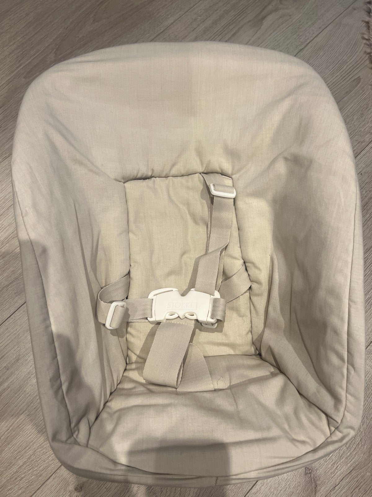 Stokke Tripp Trapp babyset kussen met gordel, Ophalen of Verzenden, Gebruikt, Meegroeistoel, Gordel(s)