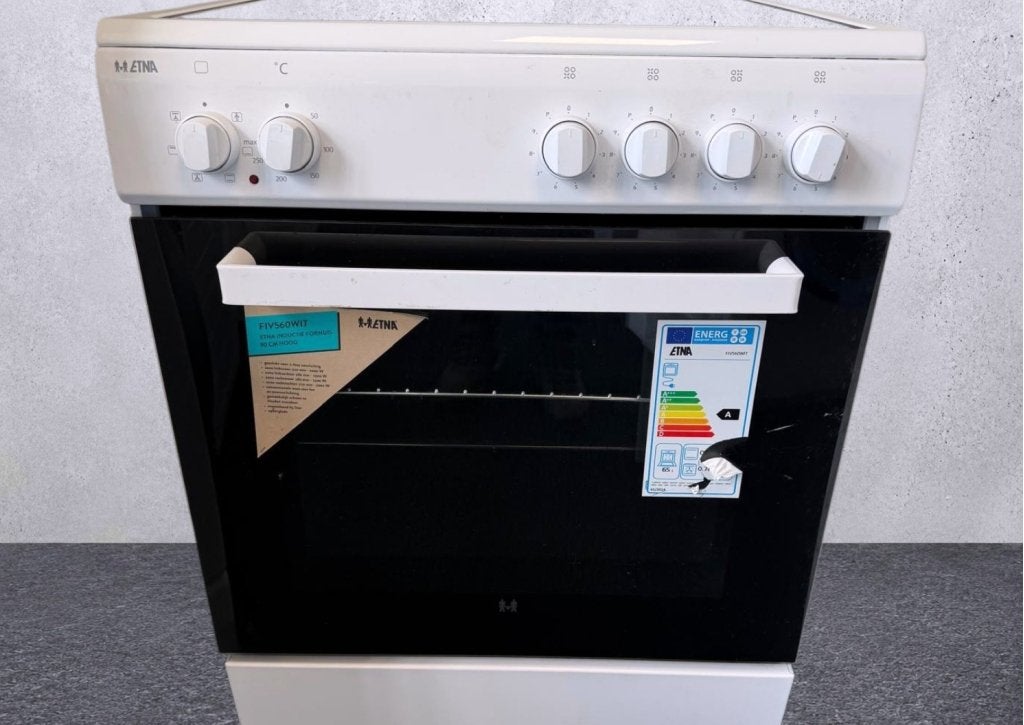 Etna FIV560WIT inductiefornuis – 4 zones, 66L oven​, Wesley's Witgoed, Info@wesleyswitgoed.nl, Industrieweg 3B, 1613KT Grootebroek, Nederland