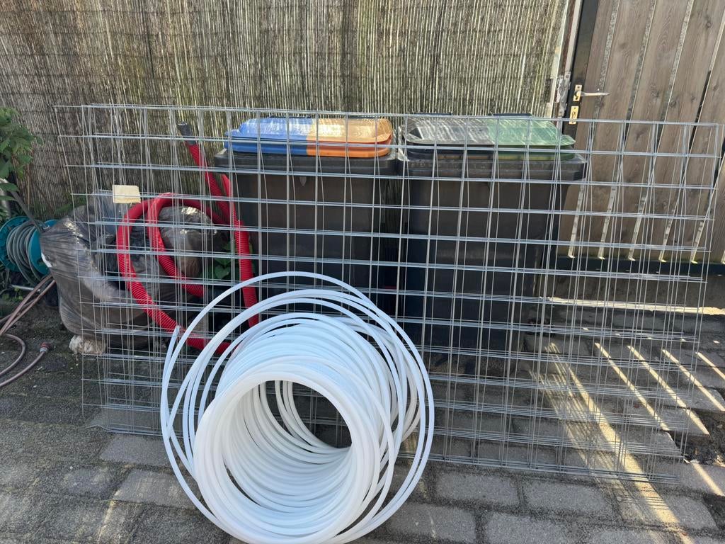 Vloerverwarming slang en netten 210x120 exact 1 groep!, Tuin en Terras, Gaas en Draad, Ophalen, Nieuw, 20 meter of meer, Raster