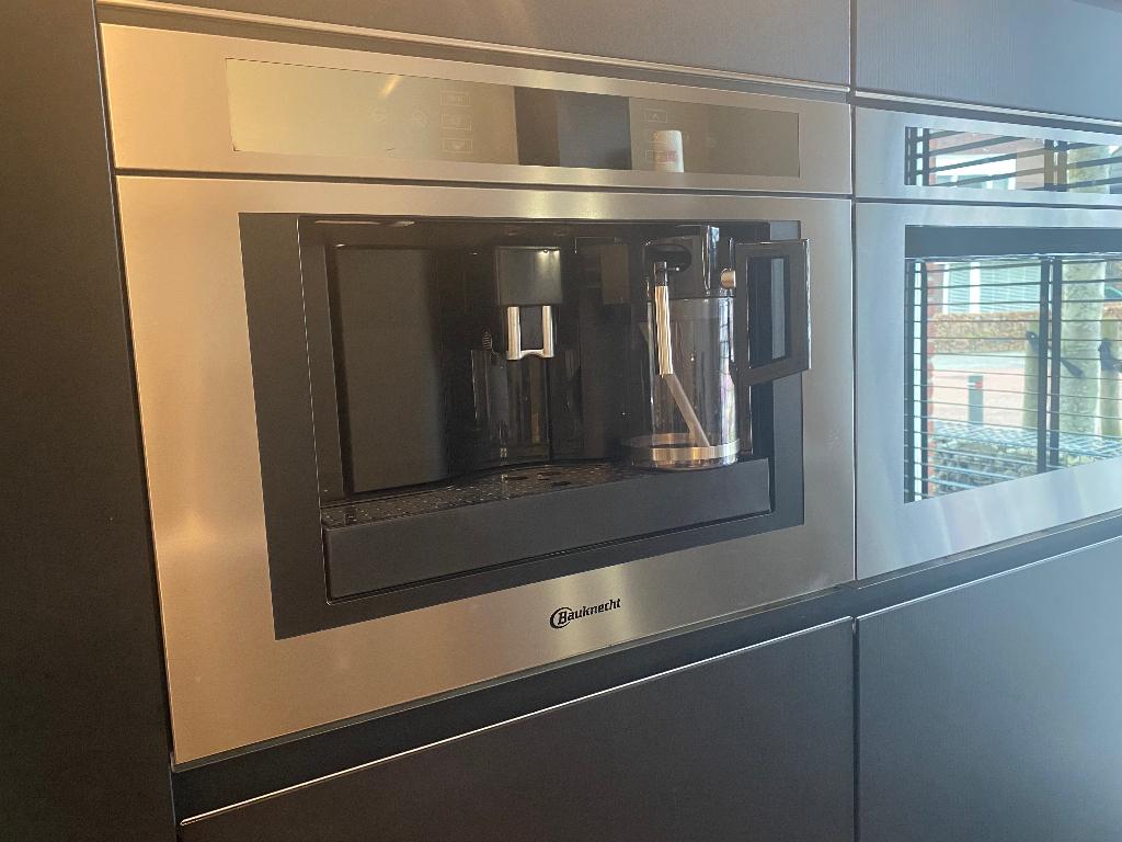 Bauknecht inbouw koffiemachine, Ophalen, Gebruikt, Koffiemachine, Koffiebonen
