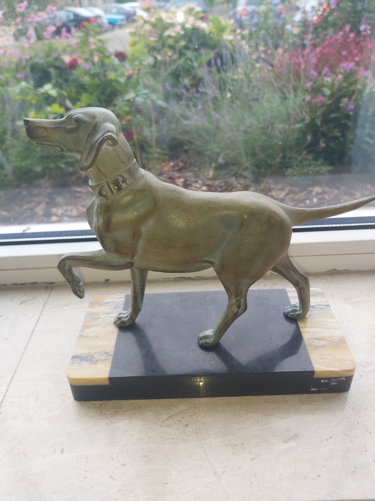 Bronzen jachthond op marmeren sokkel - Art Deco stijl, Antiek en Kunst, Ophalen of Verzenden