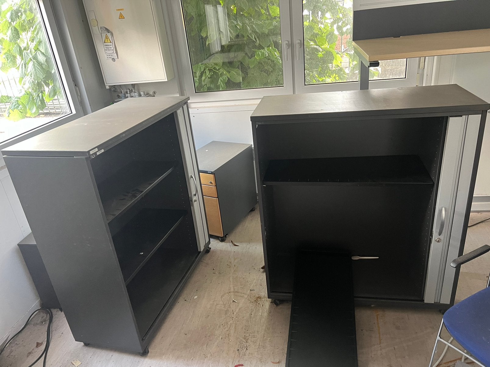 Roldeurkasten / archief kasten | 6 stuks, Ophalen, Zo goed als nieuw, 25 tot 50 cm, 100 tot 150 cm