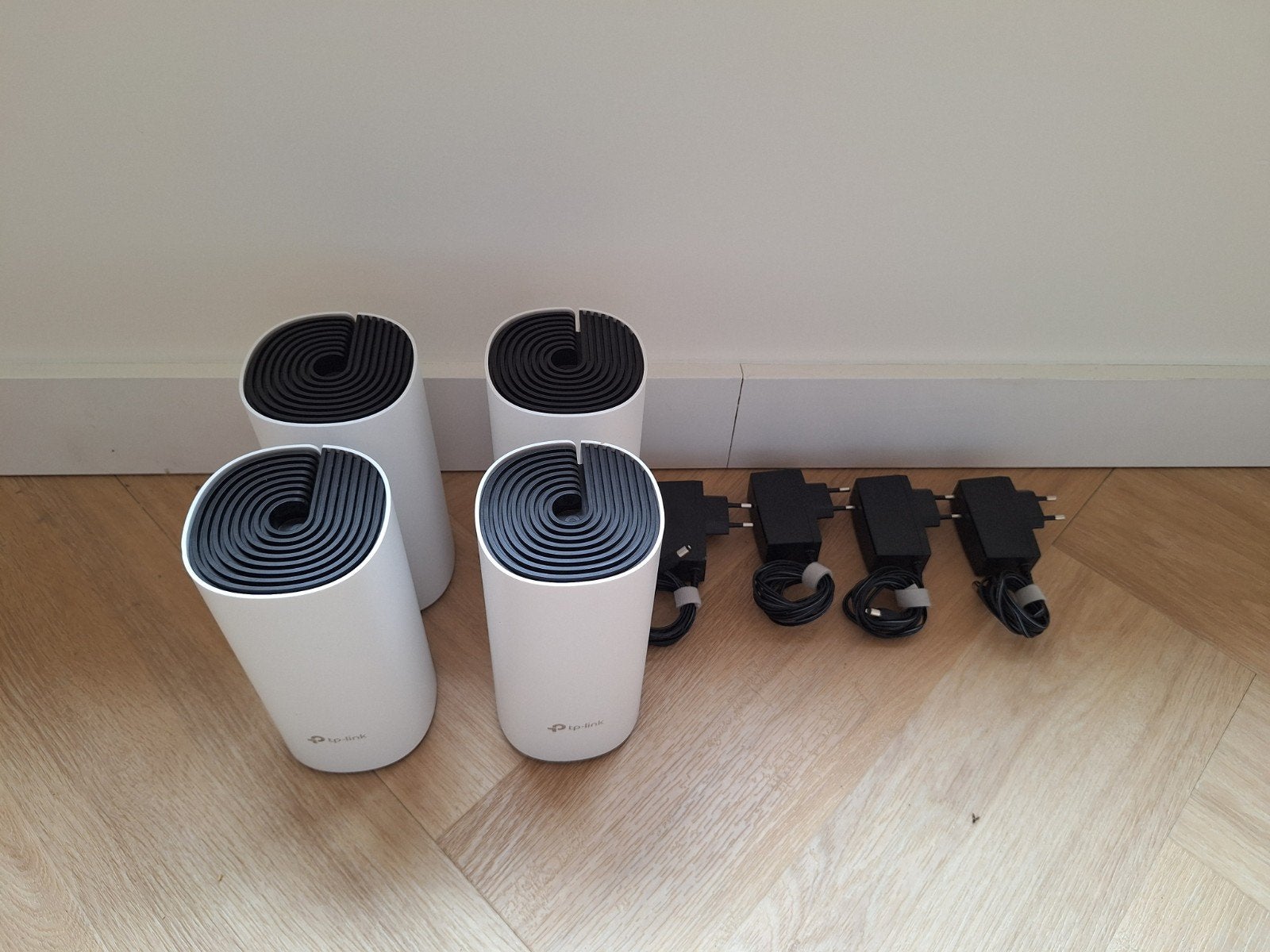 TP-Link Deco M4R Mesh WiFi Systeem (4 stuks), Computers en Software, WiFi-versterkers, Ophalen of Verzenden, Zo goed als nieuw