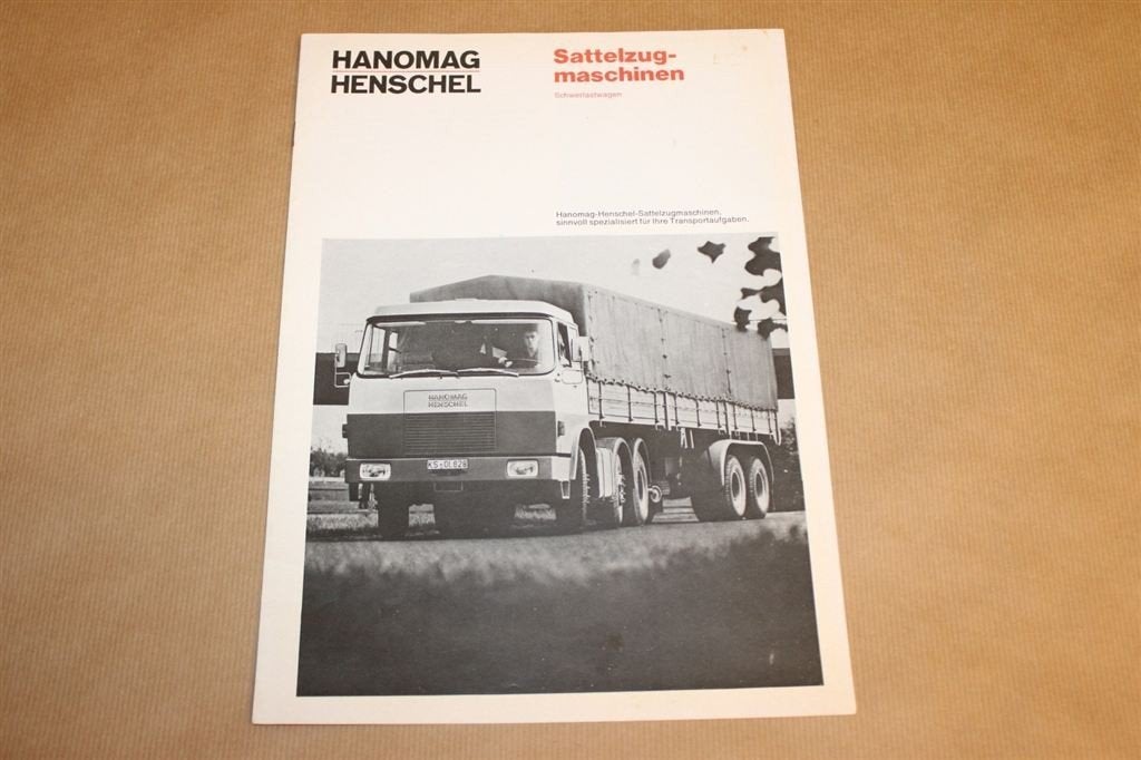 Zeldzame brochure - Hanomag-Henschel vrachtwagens, Boeken, Vervoer en Transport, Zo goed als nieuw, Tractor en Landbouw, Ophalen of Verzenden