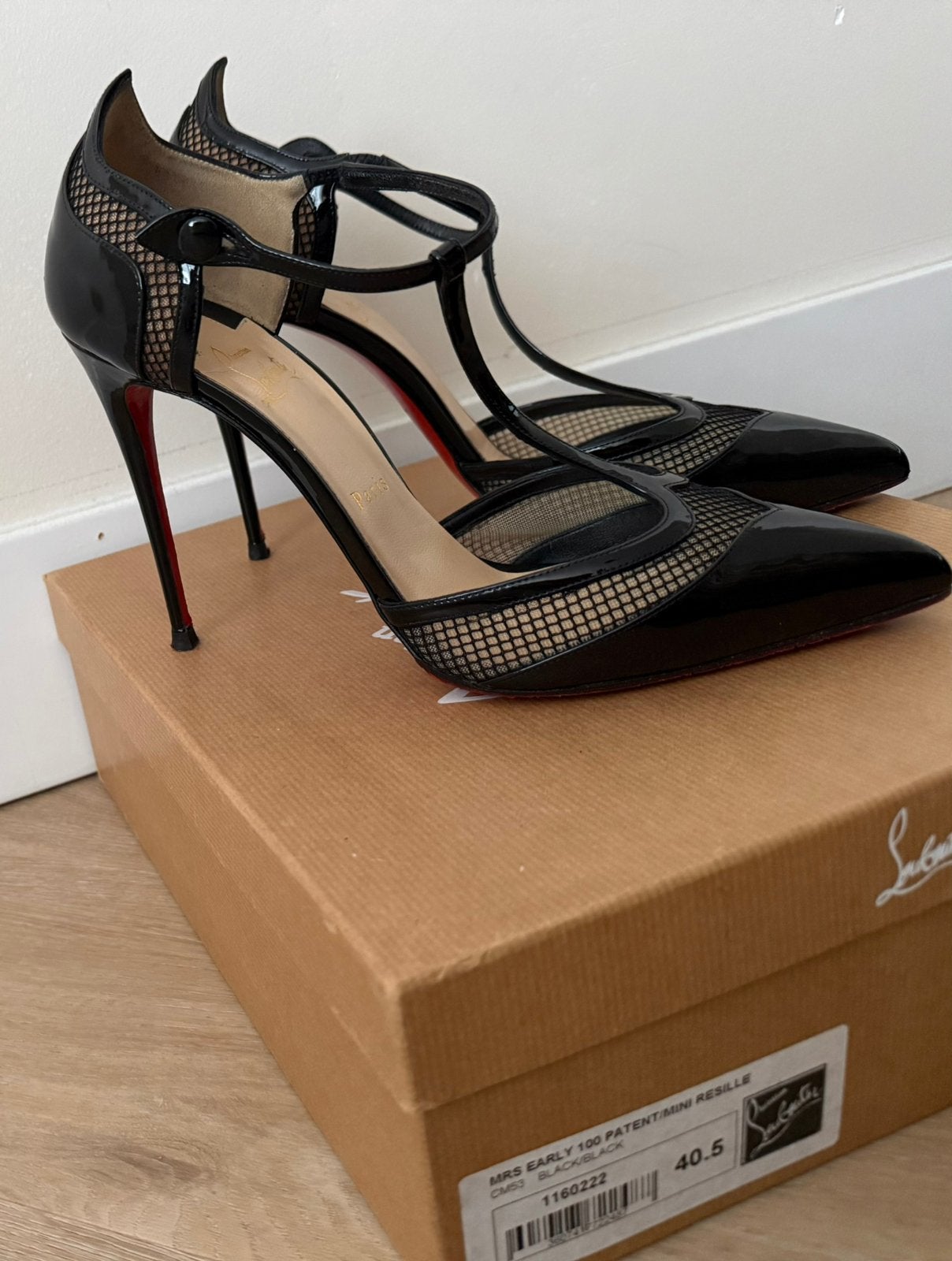 Louboutin orgineel 40,5, Kleding | Dames, Ophalen of Verzenden, Zo goed als nieuw, Sneakers of Gympen