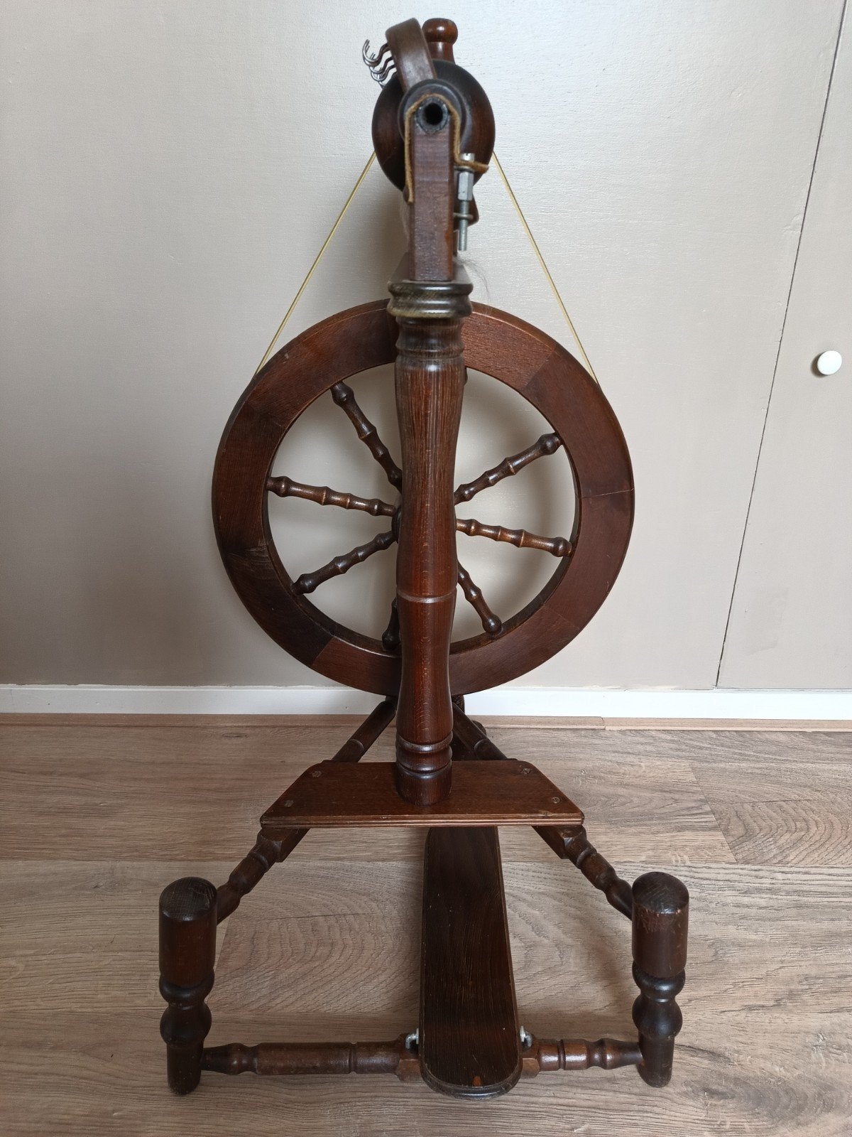 Spinnenwiel, Ophalen, Gebruikt, Spinnewiel