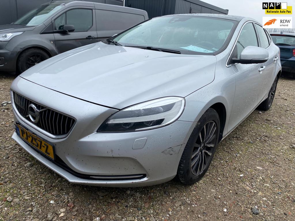 Volvo V40 | 2017 | 2.0 D2 Nordic+ | AUTOMAAT | MOTOR DEFECT, Auto's, Volvo, Gebruikt, Euro 6, 4 cilinders, Leder en Stof