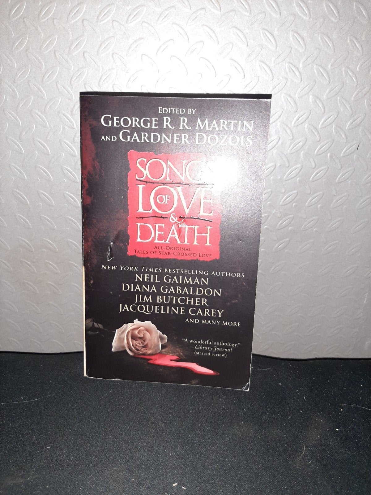 Songs of Love & Death - George R.R. Martin & Gardner Dozois, Boeken, Ophalen of Verzenden, Gelezen, George R.R. Martin, Gardner Dozois