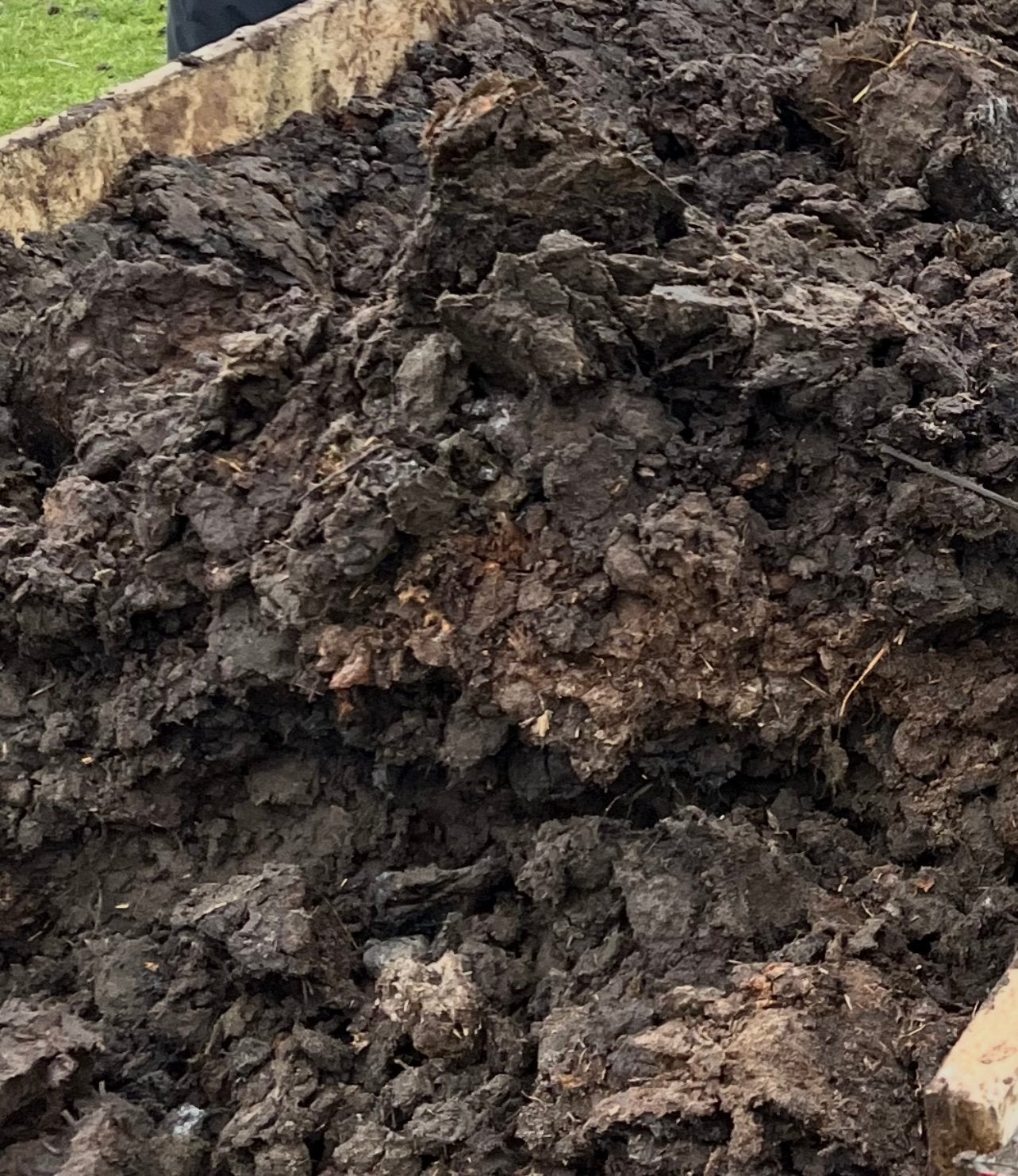 Bio Paardenmest – pure voeding voor je tuin!, Ophalen