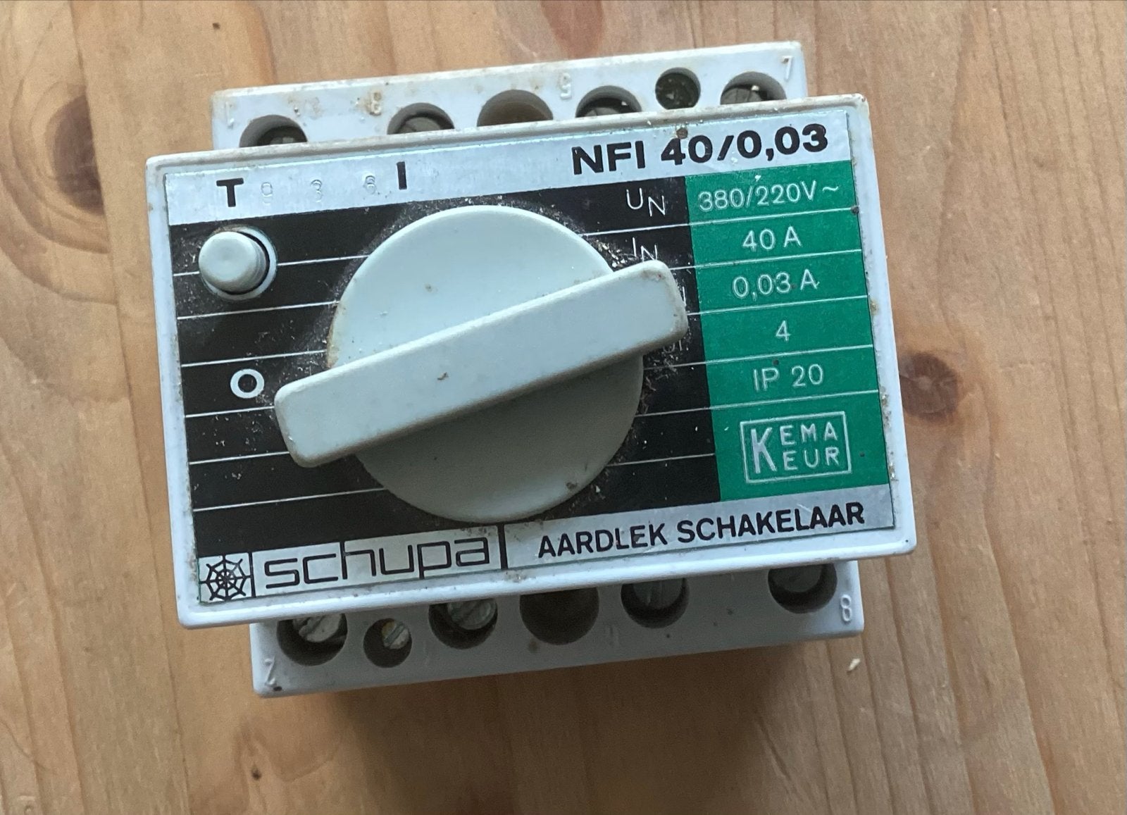 Schupa NFI 40/0,03 Aardlekschakelaar 40A 0,03A 4-polig, Ophalen of Verzenden, Gebruikt, Overige merken, Aardlekschakelaar