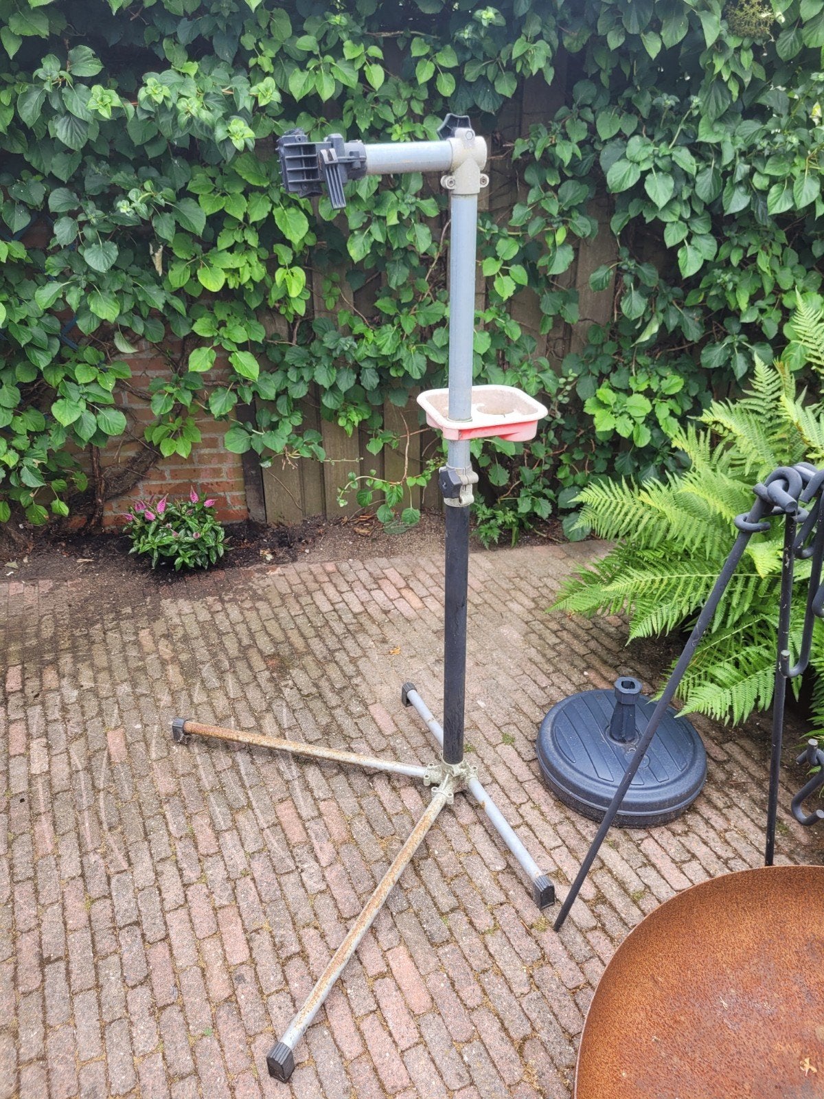 Fiets onderhoudspaal - Functioneert prima, Fietsen en Brommers, Fietsaccessoires | Fietsgereedschap, Gebruikt, Overig gereedschap