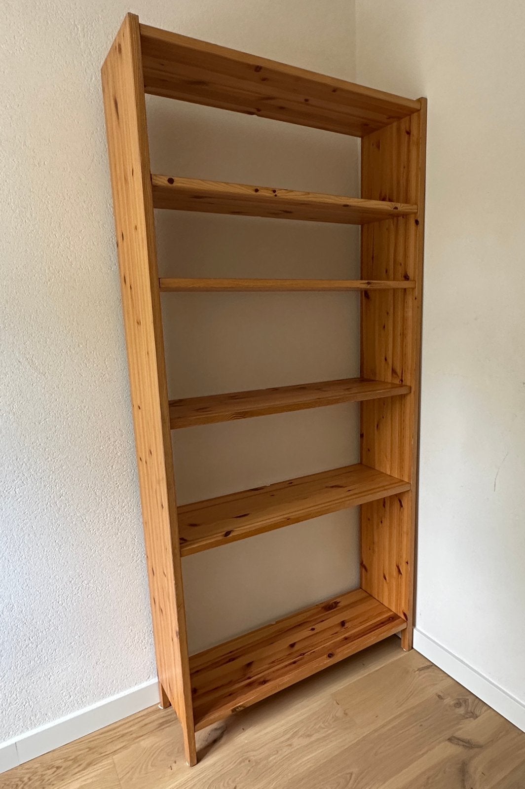 IKEA houten boekenkast met 7 planken, Huis en Inrichting, Ophalen, Met plank(en), Gebruikt, 200 cm of meer