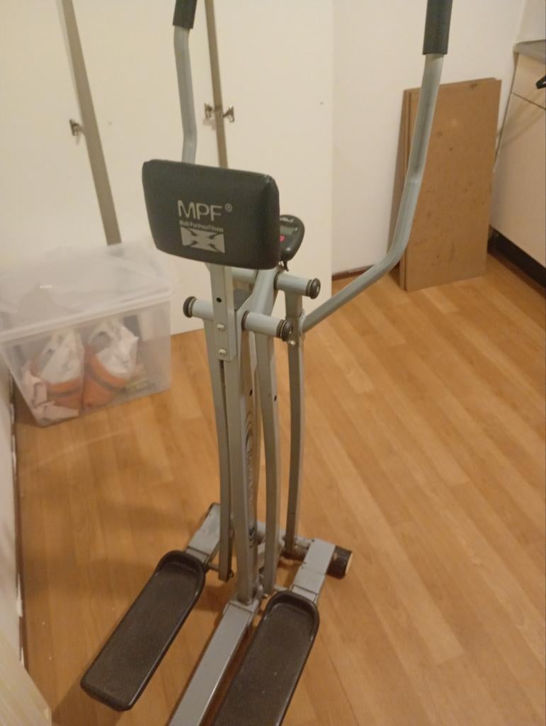 MPF Crosstrainer - Ideaal voor thuistraining, Ophalen, Nieuw, Crosstrainer, Metaal