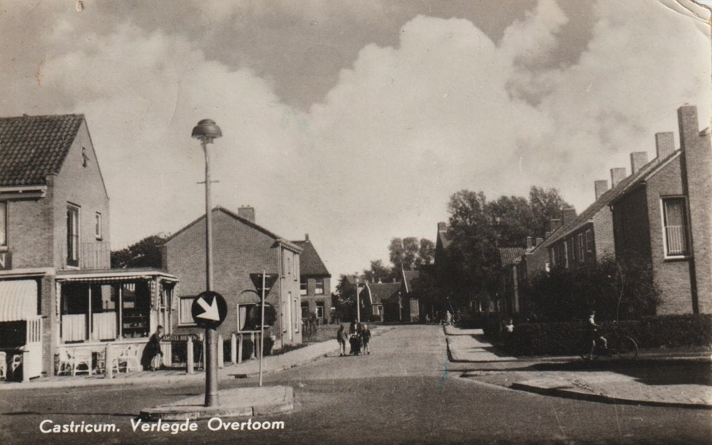 Castricum - Verlegde Overtoom - Echte foto, Verzenden, 1940 tot 1960, Gelopen, Noord-Holland