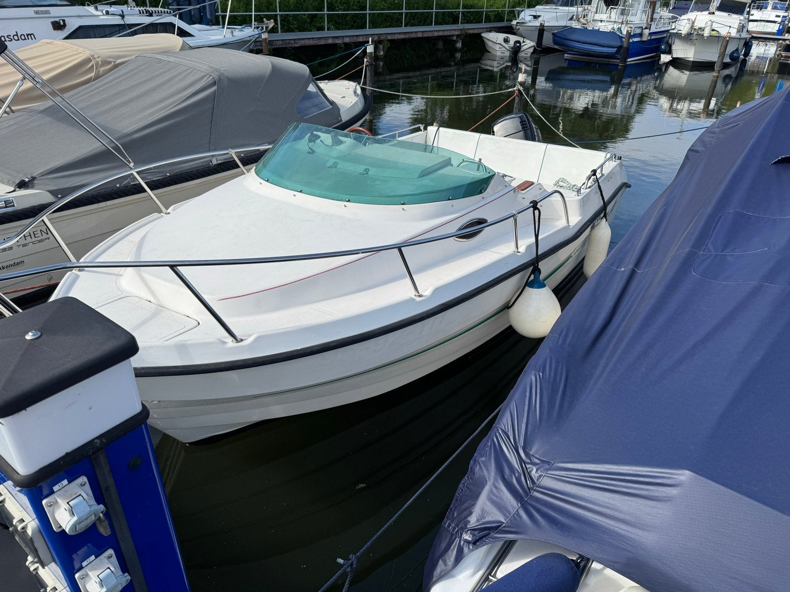Hille Coaster 560 CCR inclusief trailer, Watersport en Boten, Motorboten en Motorjachten, Ophalen, Overige merken, Gebruikt, Kajuitboot