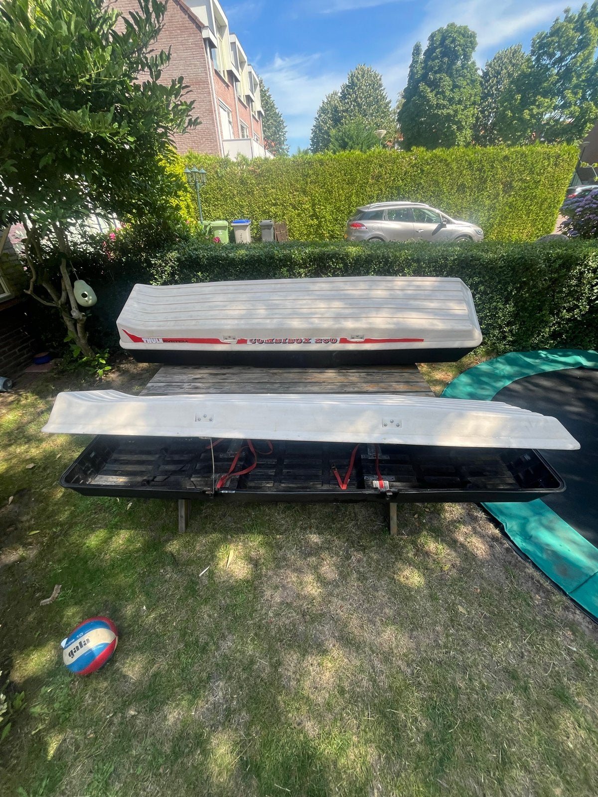 Thule Dakkoffer (2 stuks) - Ideaal voor extra bagage, Ophalen, Gebruikt