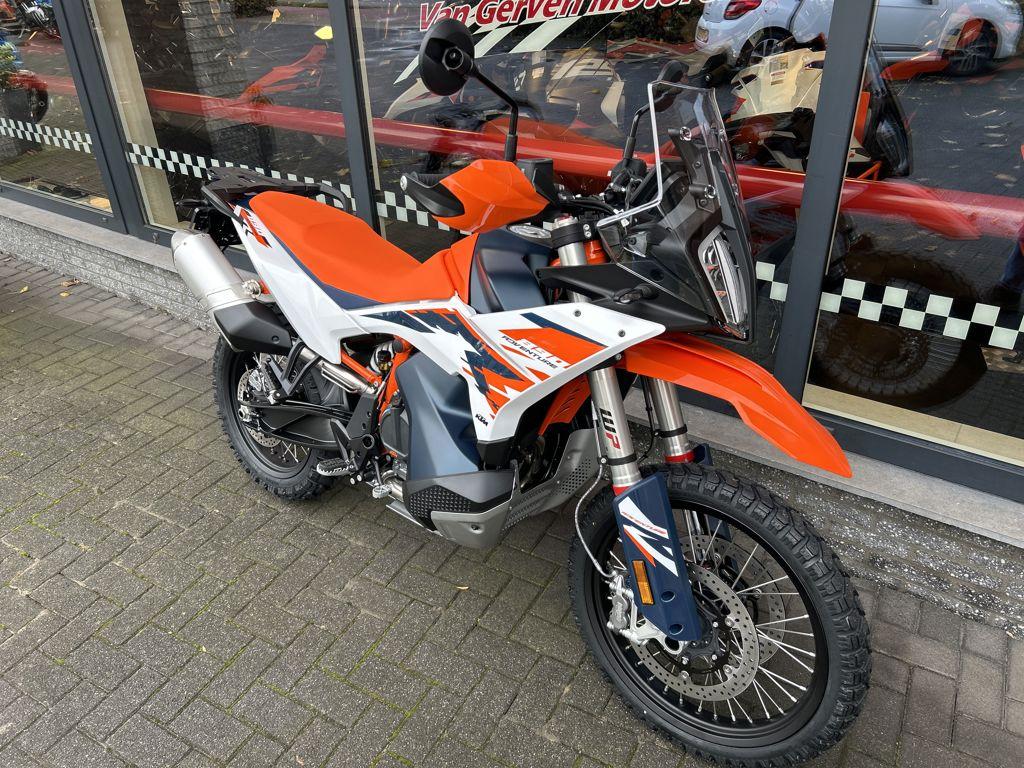 KTM 890 ADVENTURE R 2026, Bedrijf, Toermotor