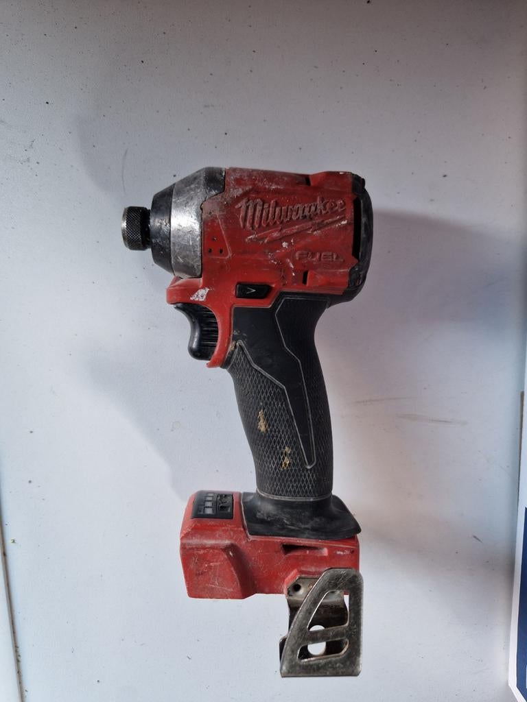 Milwaukee slagschroeftol ., Doe-het-zelf en Verbouw, Gereedschap | Boormachines, Ophalen of Verzenden, Gebruikt