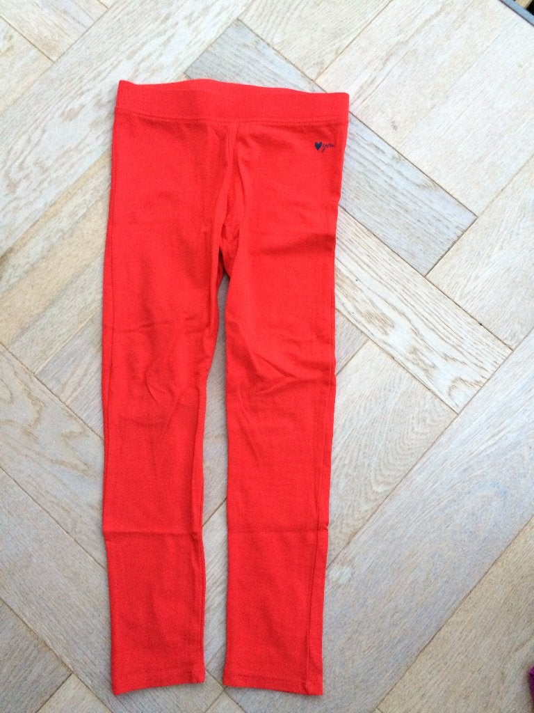 nieuwe rode legging van WE fashion maat 122/128, Broek, Meisje, Nieuw, Ophalen of Verzenden