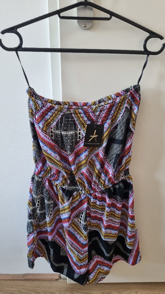 Korte kleurrijke bandeau jumpsuit, Kleding | Dames, Jumpsuits, Maat 38/40 (M), Atmosphere, Meerkleurig, Nieuw