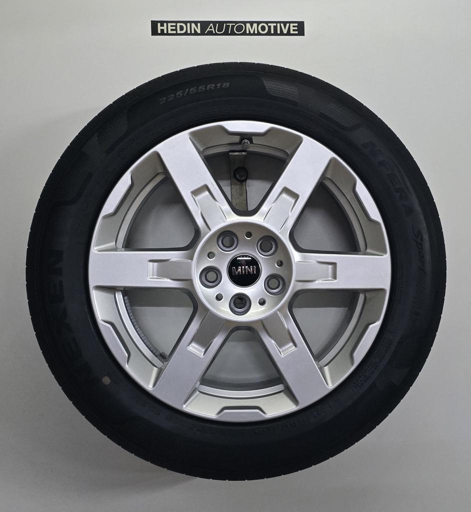 MINI Countryman (U25)  Styling 944  18"  N/RFT + RDCi Winter, Gebruikt, -, -, Banden en Velgen