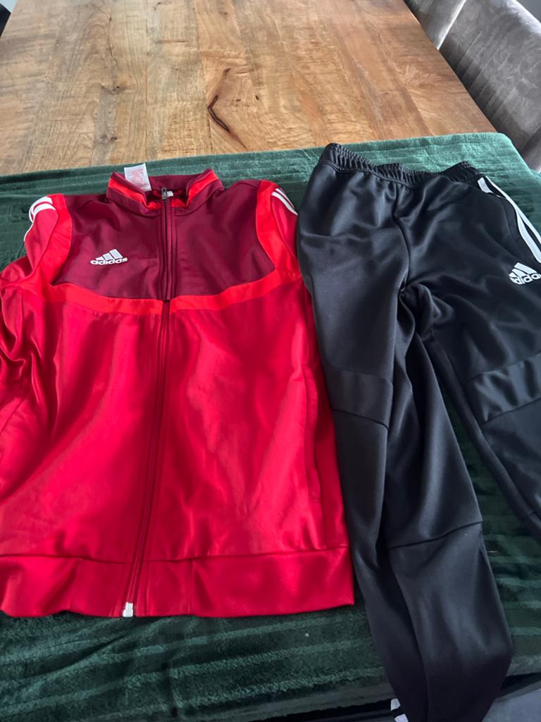 Adidas Trainingspak Maat 164 - Rood/Zwart, Ophalen, Gebruikt, Jongen of Meisje, Setje