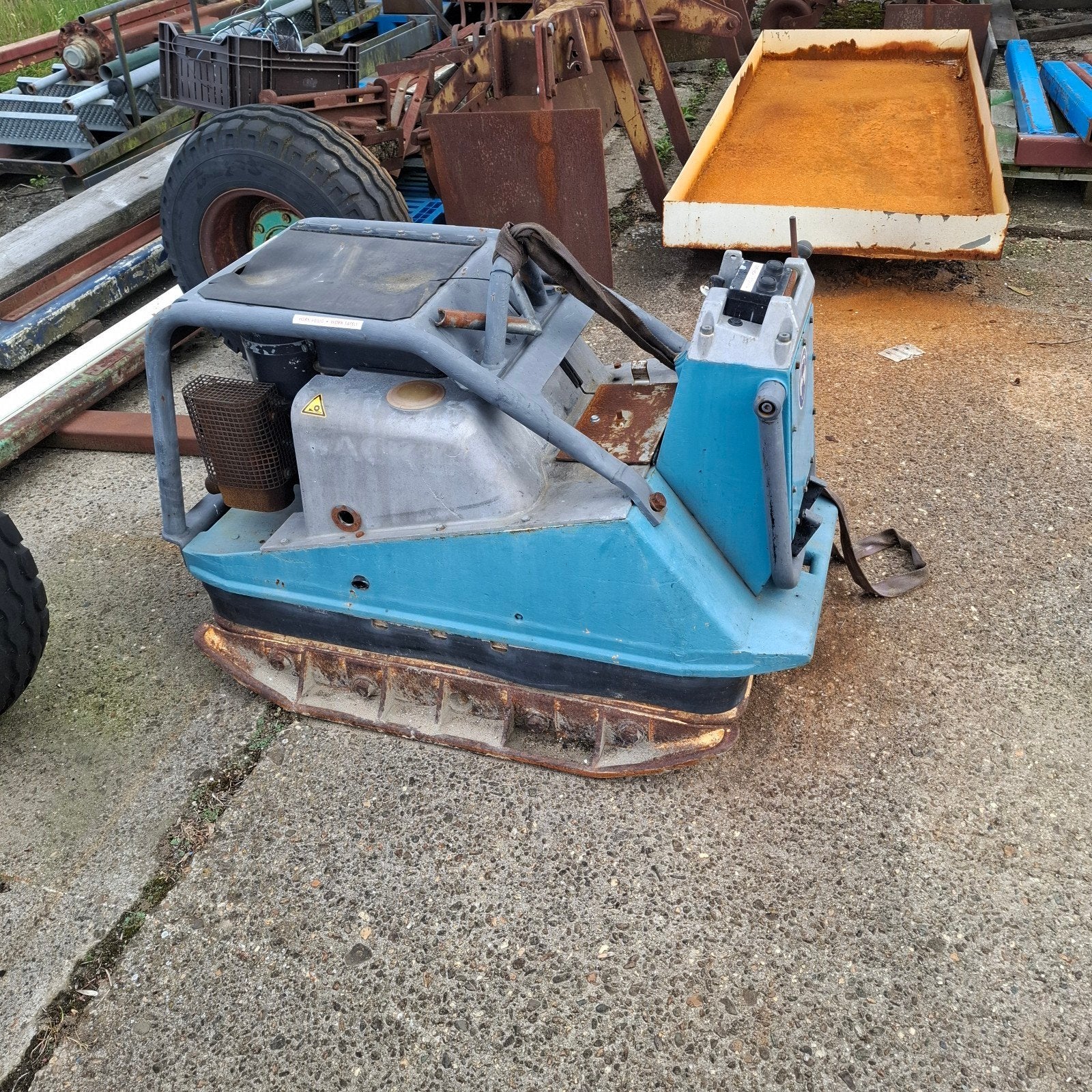 WACKER TRILPLAAT DIESEL MET AFSTAND BEDIENING, Tuin en Terras, Hand-tuingereedschap, Ophalen of Verzenden