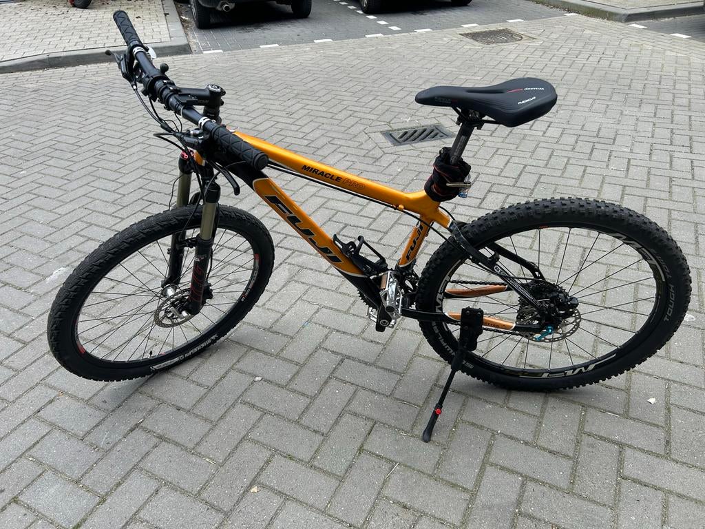 Fuji mountainbike met voorvering en hydraulische remmen, Fietsen en Brommers, Fietsen | Mountainbikes en ATB, Gebruikt, Hardtail