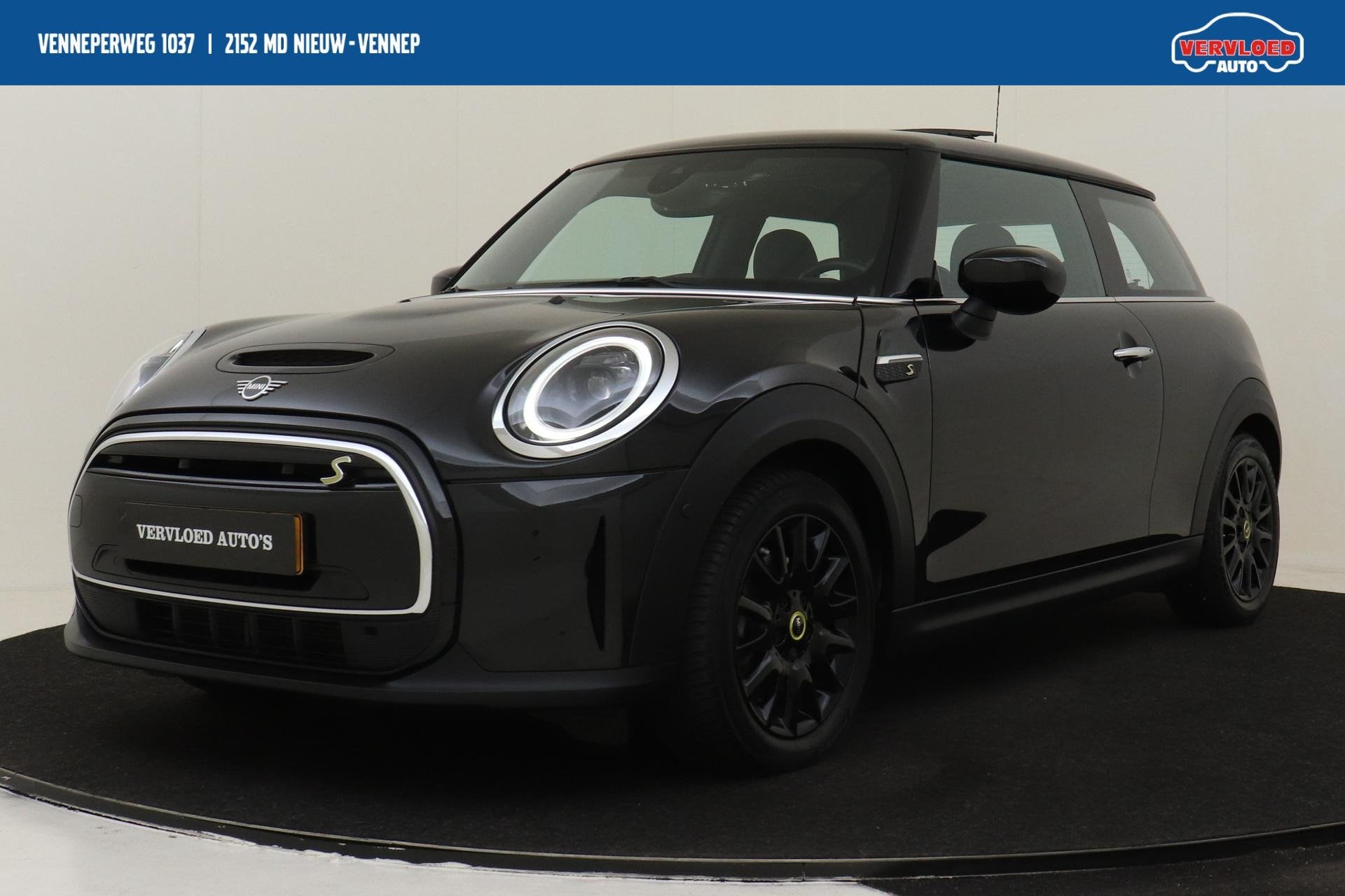MINI ELECTRIC SE YOURS 33 kWh -PANO.DAK|HARMAN/KARDON|HEAD-U, Auto's, Gebruikt, 1340 kg, 33 kWh, 4 stoelen