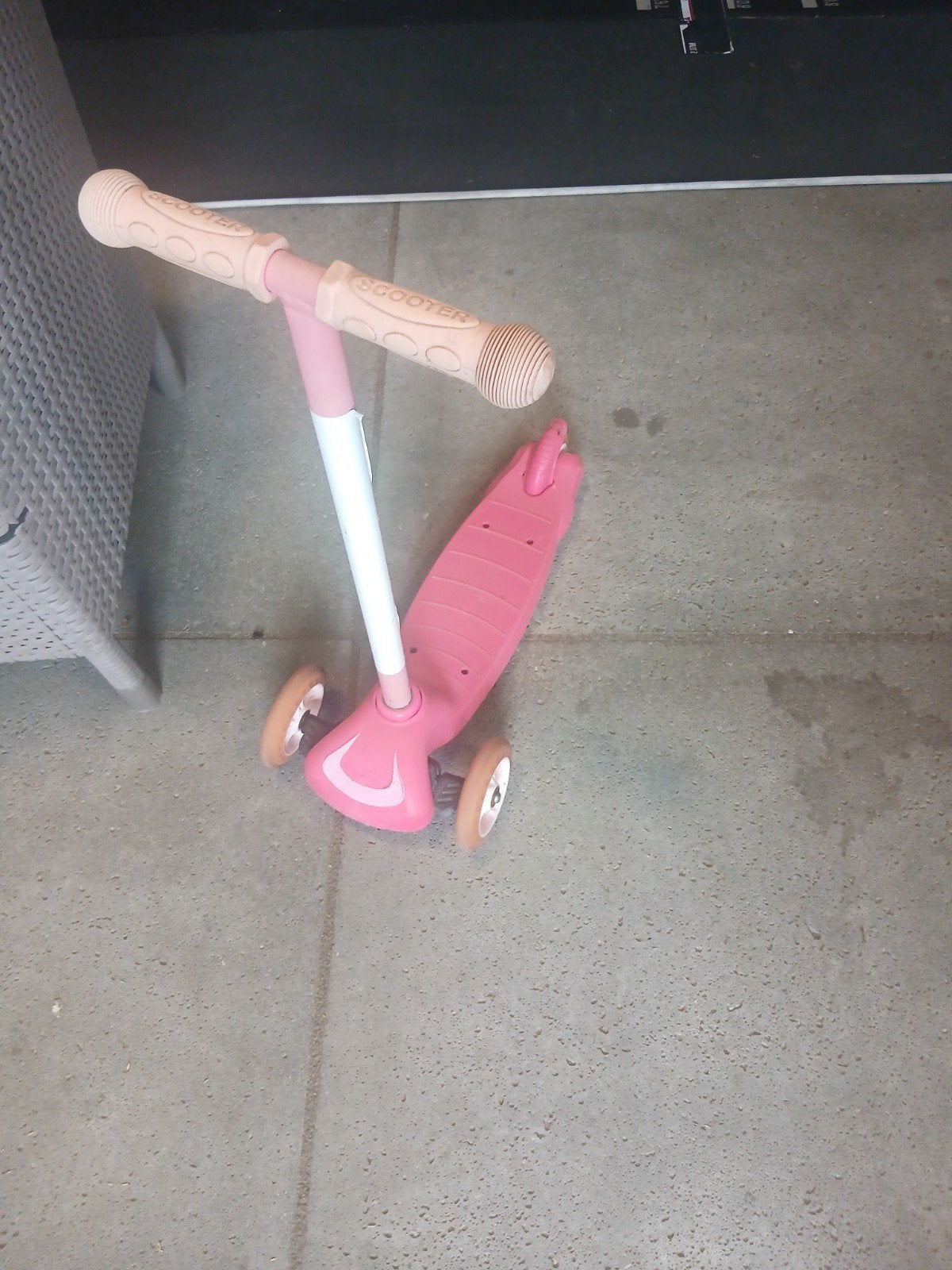 Kinderstep roze met 3 wielen, Fietsen en Brommers, Steps, Ophalen of Verzenden, Gebruikt, Gewone step