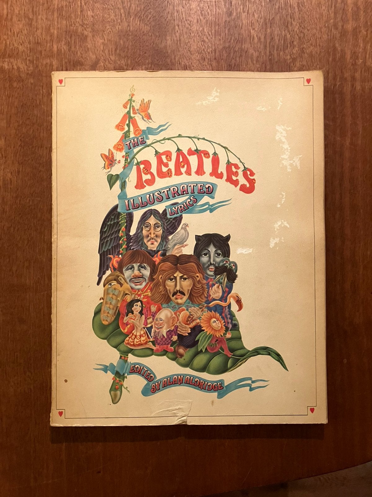 The Beatles illustrated lyrics edited by Alan Aldridge, Ophalen of Verzenden, Artiest