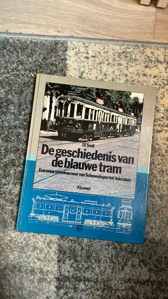 Boek De geschiedenis van de blauwe tram, Ophalen of Verzenden, Zo goed als nieuw, Tram, Boek of Tijdschrift