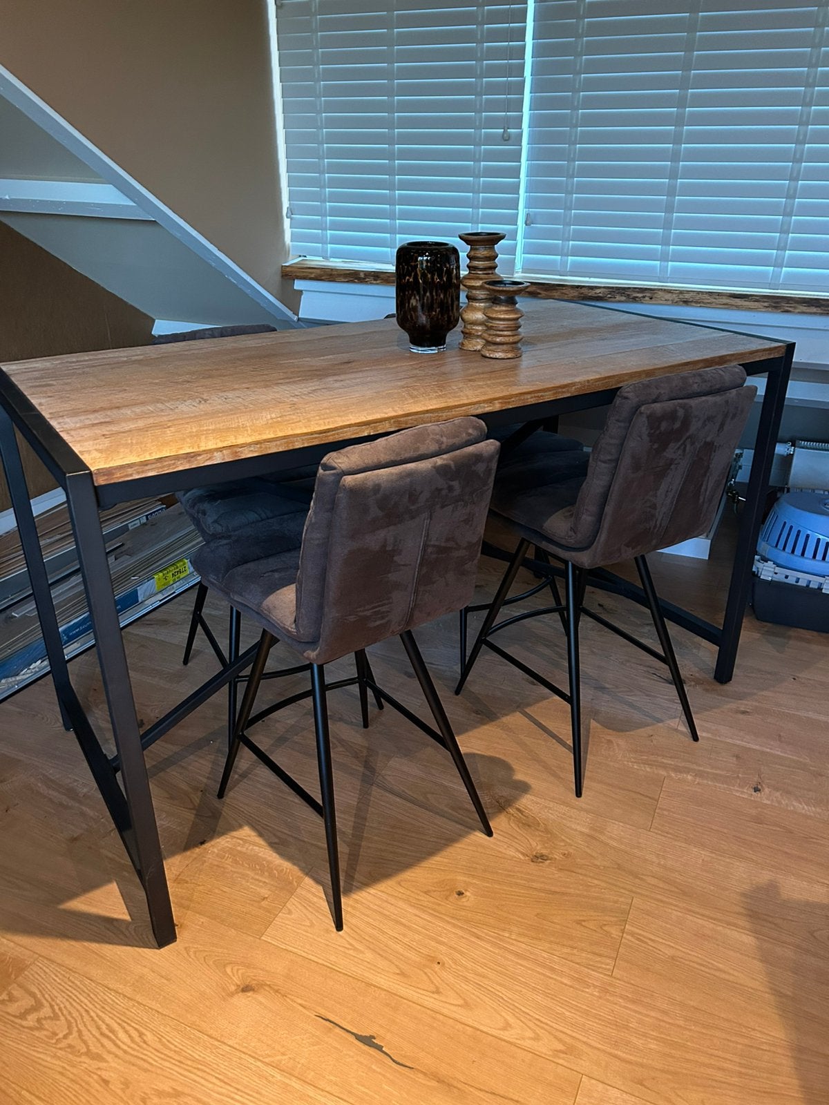 Bartafel met 4 stoelen, Ophalen, Zo goed als nieuw